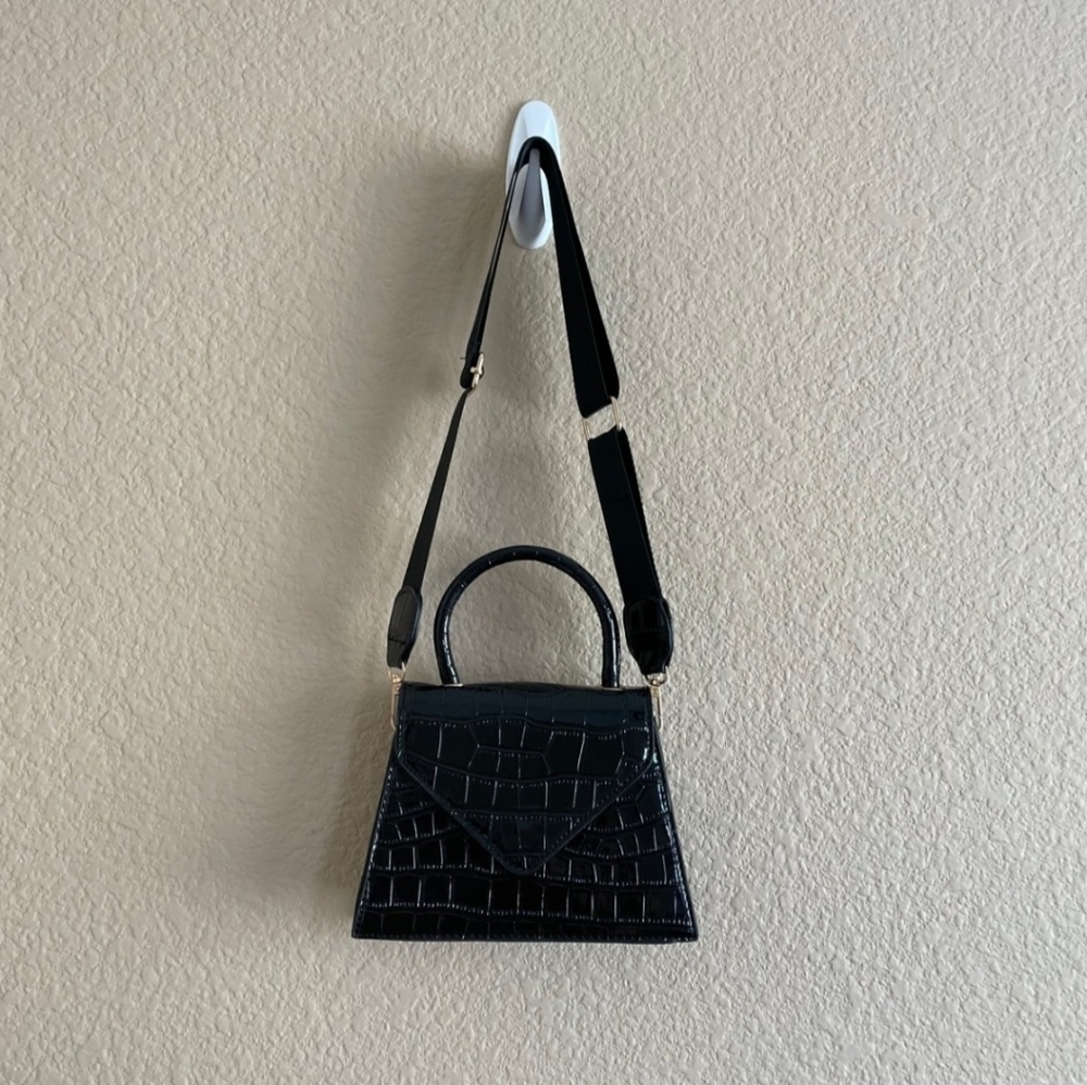 Mini Croc Embossed Bag. - Picture 6 of 7